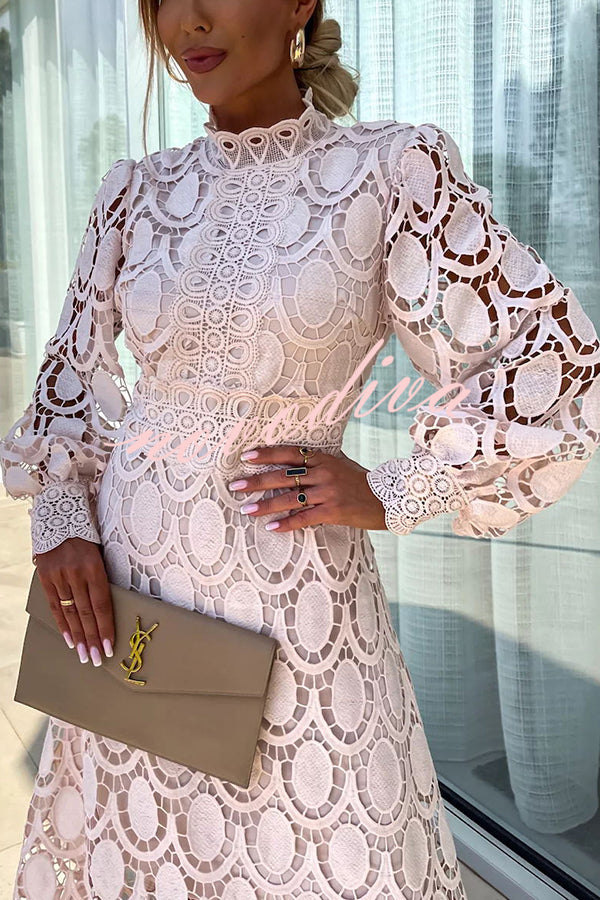 Liza™ - Enchanting Lace Evening Dress