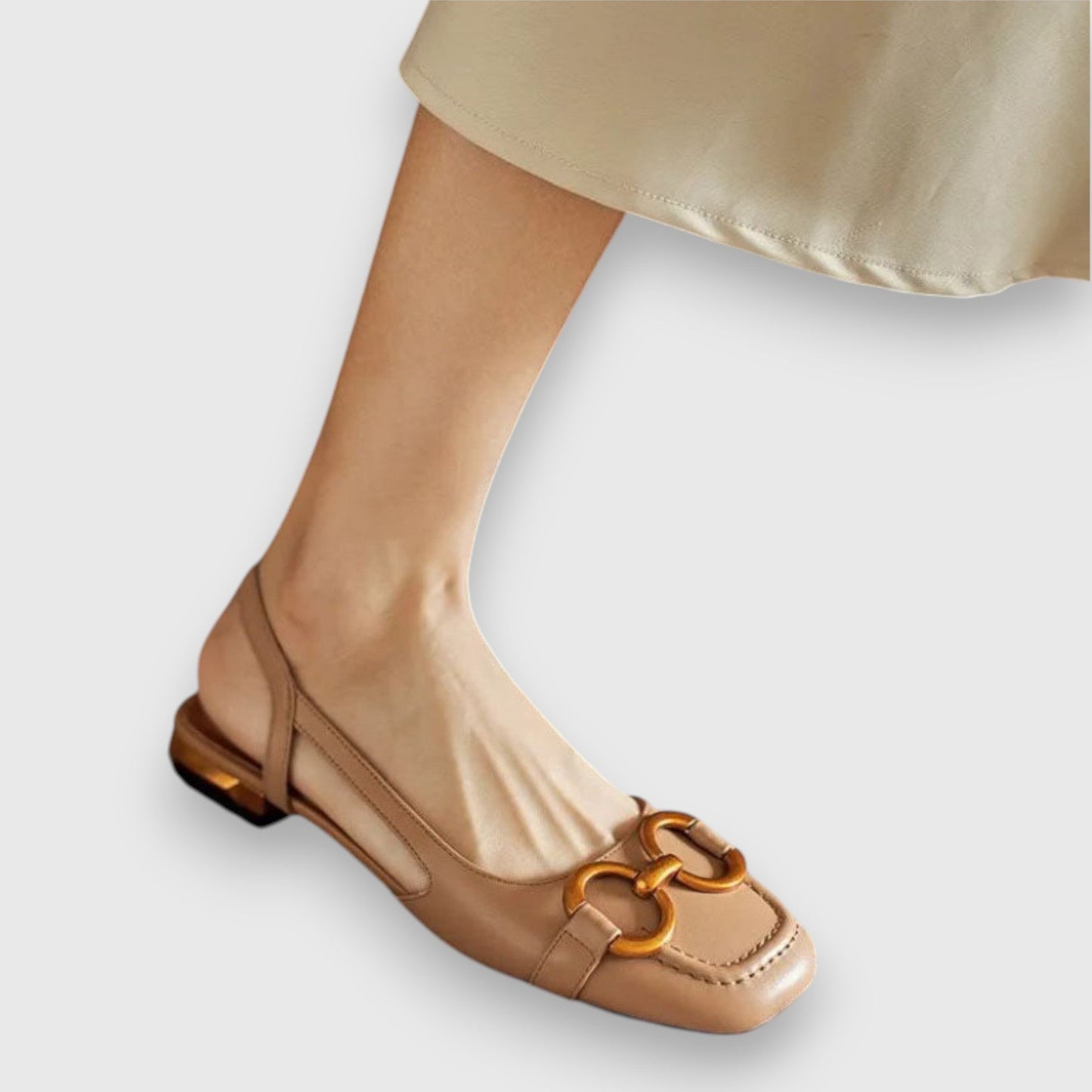 Demyra | Cozy Sandals for Ultimate Comfort