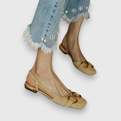 Demyra | Cozy Sandals for Ultimate Comfort