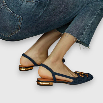 Demyra | Cozy Sandals for Ultimate Comfort