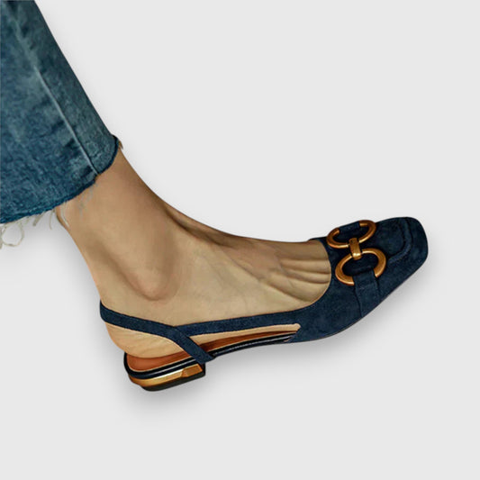 Demyra | Cozy Sandals for Ultimate Comfort