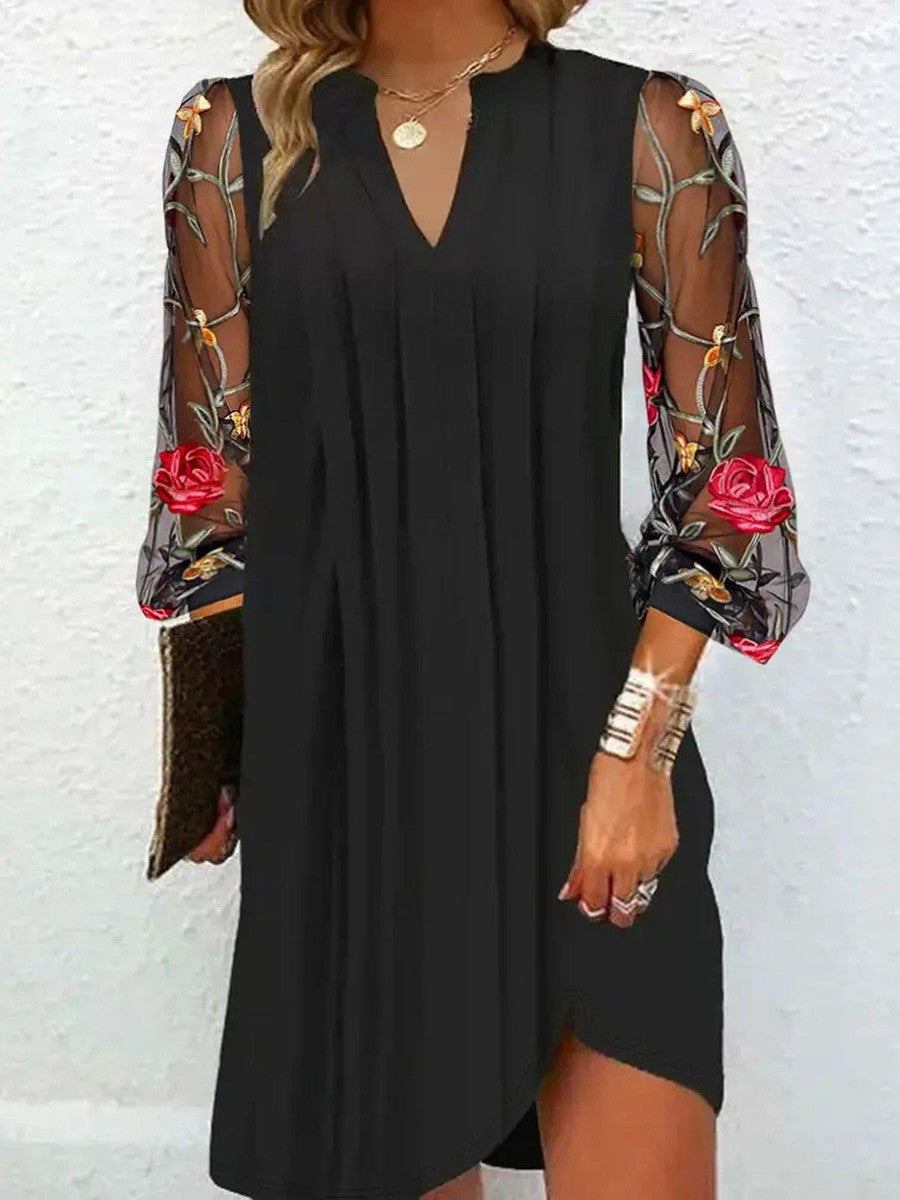 Renata – Elegant Dress with Embroidered Sleeves